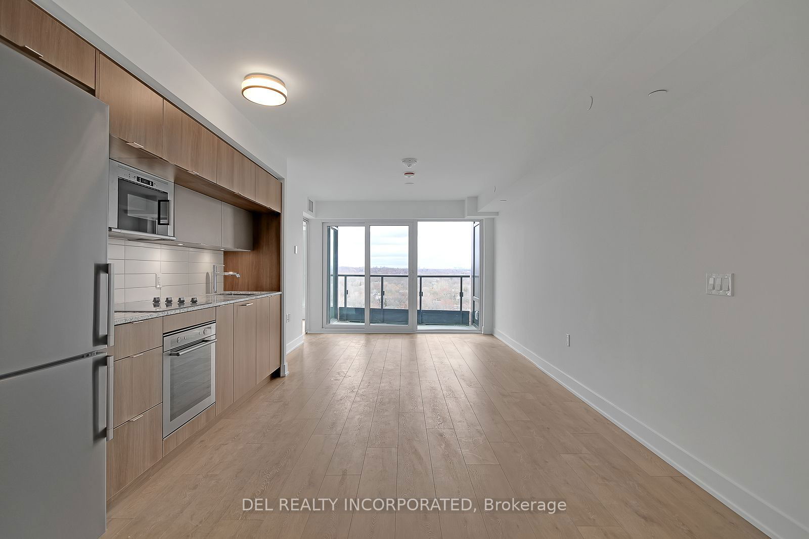 575 Bloor St E, unit 1711 for rent - image #2