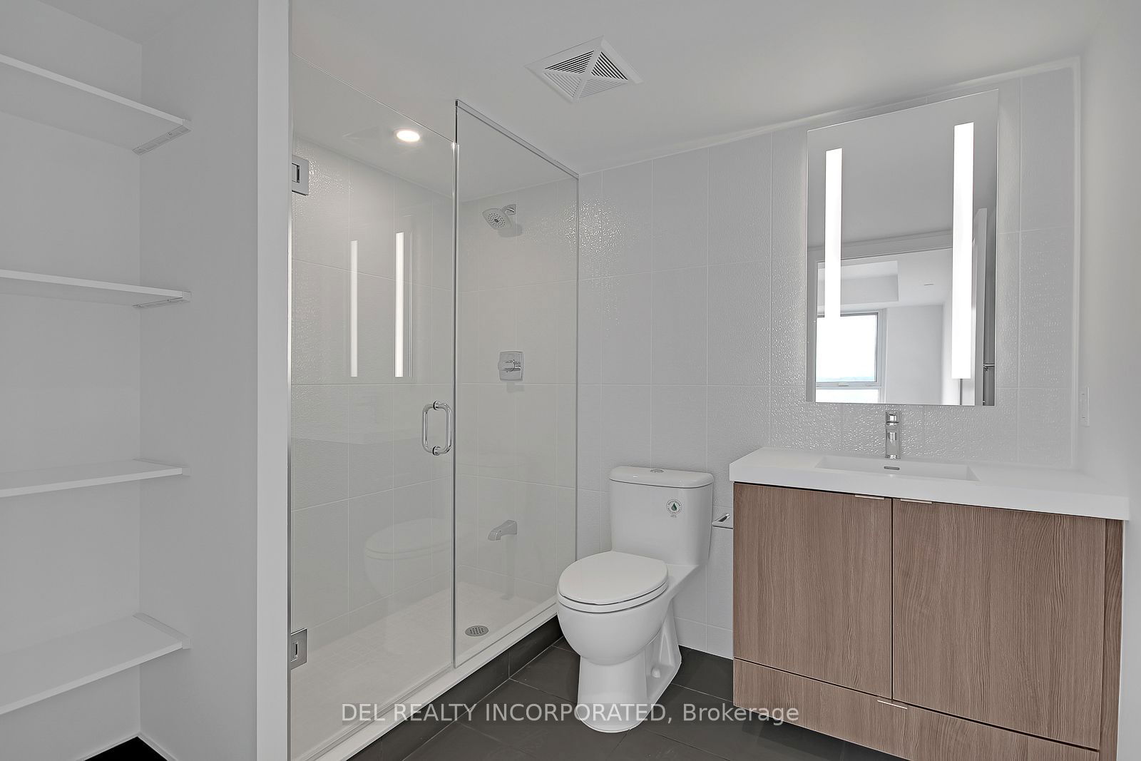 575 Bloor St E, unit 1711 for rent - image #9