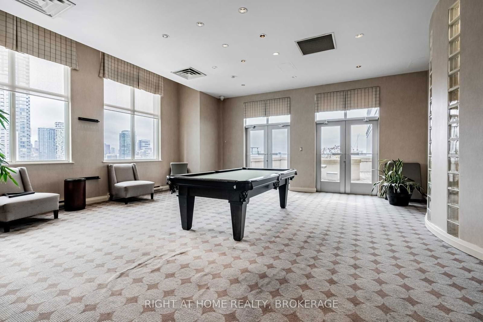 25 The Esplanade, unit 320 for rent - image #17