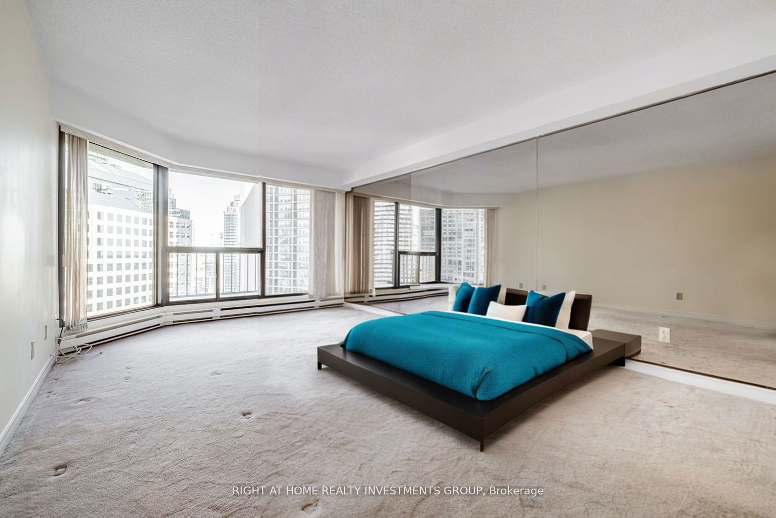 65 Harbour Sq, unit 1910 for sale - image #8