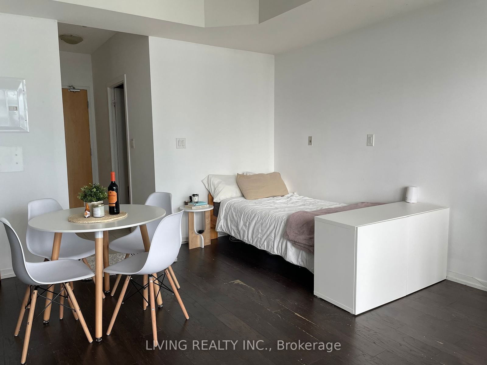 65 Bremner Blvd, unit 4203 for rent - image #5