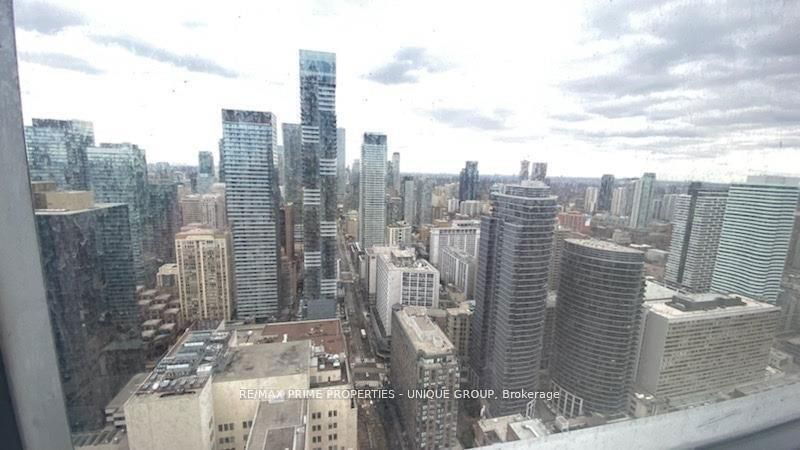 386 Yonge St, unit 4302 for sale - image #1