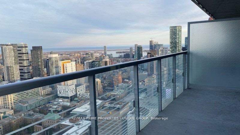 386 Yonge St, unit 4302 for sale - image #17