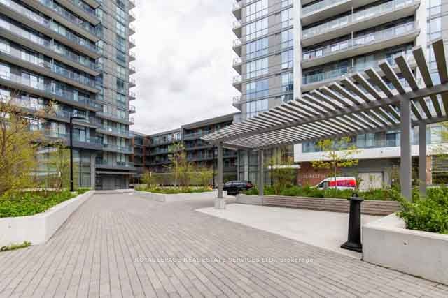 38 Forest Manor Rd, unit 318 for sale - image #3