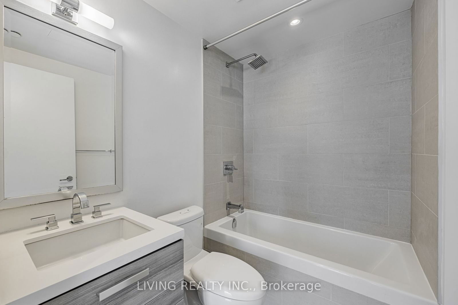 224 King St W, unit 1504 for sale - image #11