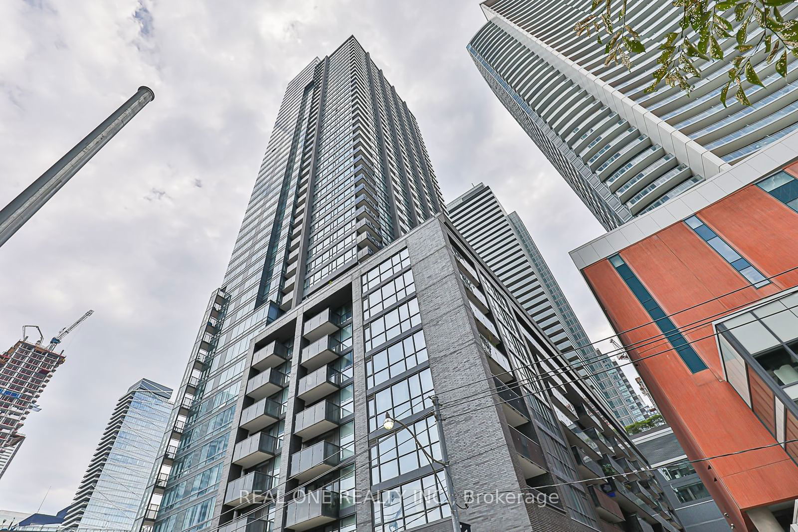 295 Adelaide St W, unit 4408 for sale - image #2