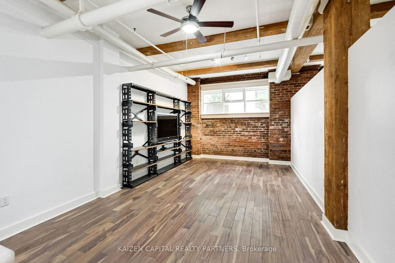 90 Sherbourne St, unit 103 for rent - image #12