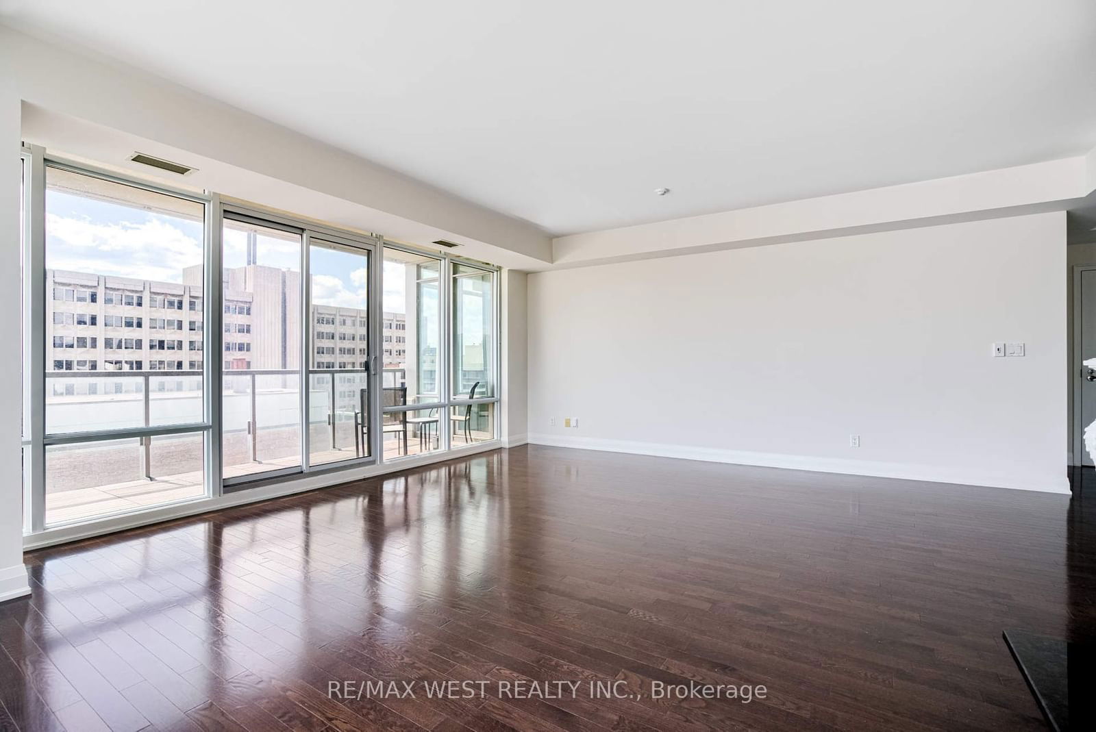 1 Bedford Rd, unit 1102 for rent - image #9