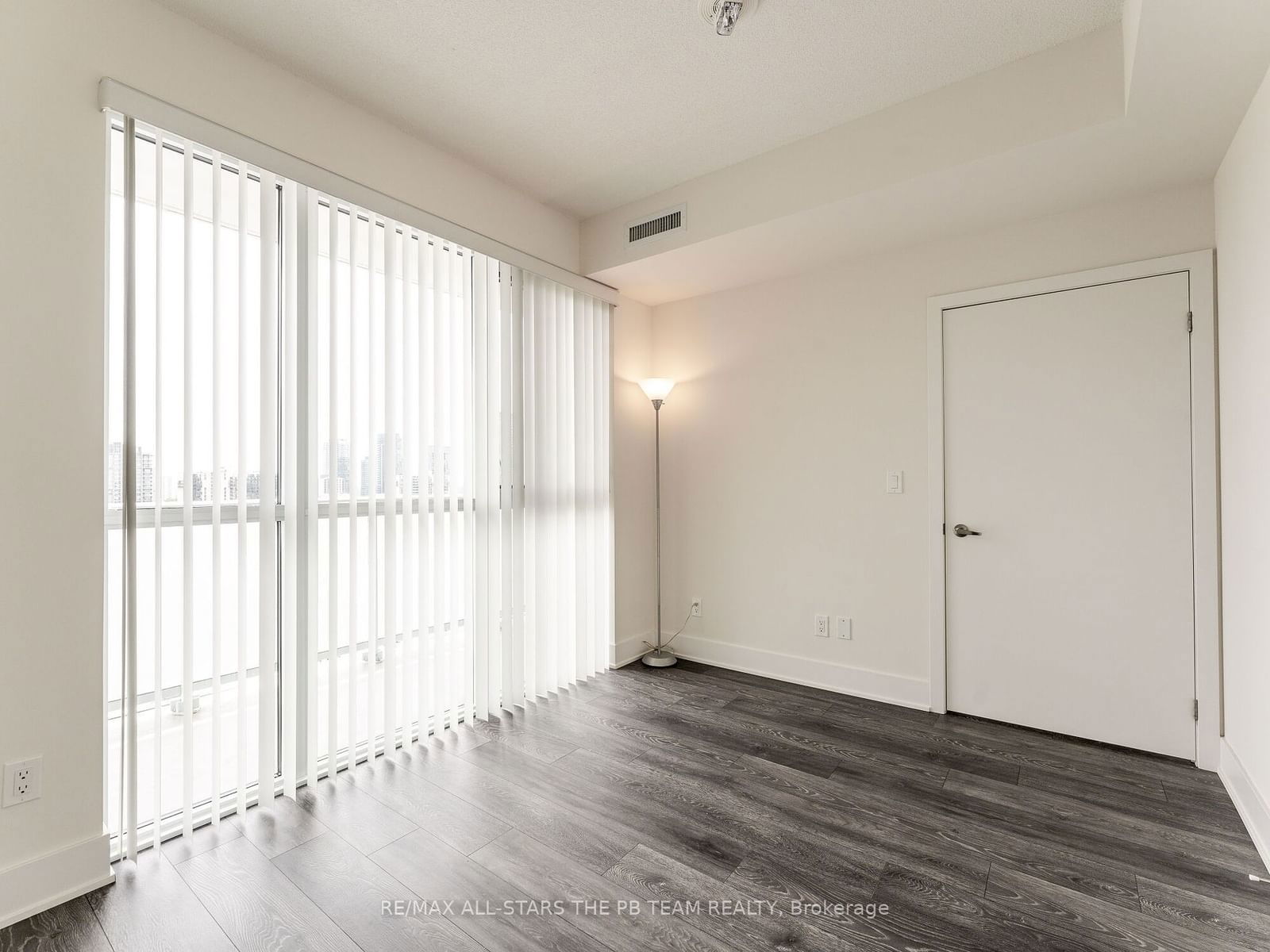 188 Fairview Mall Dr, unit 1512 for rent - image #18