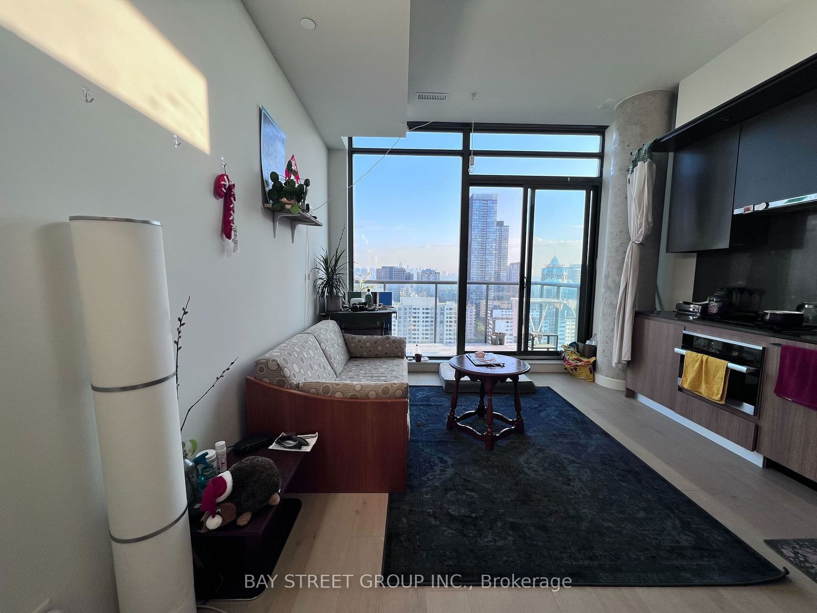 81 Wellesley St E, unit 2207 for sale - image #5