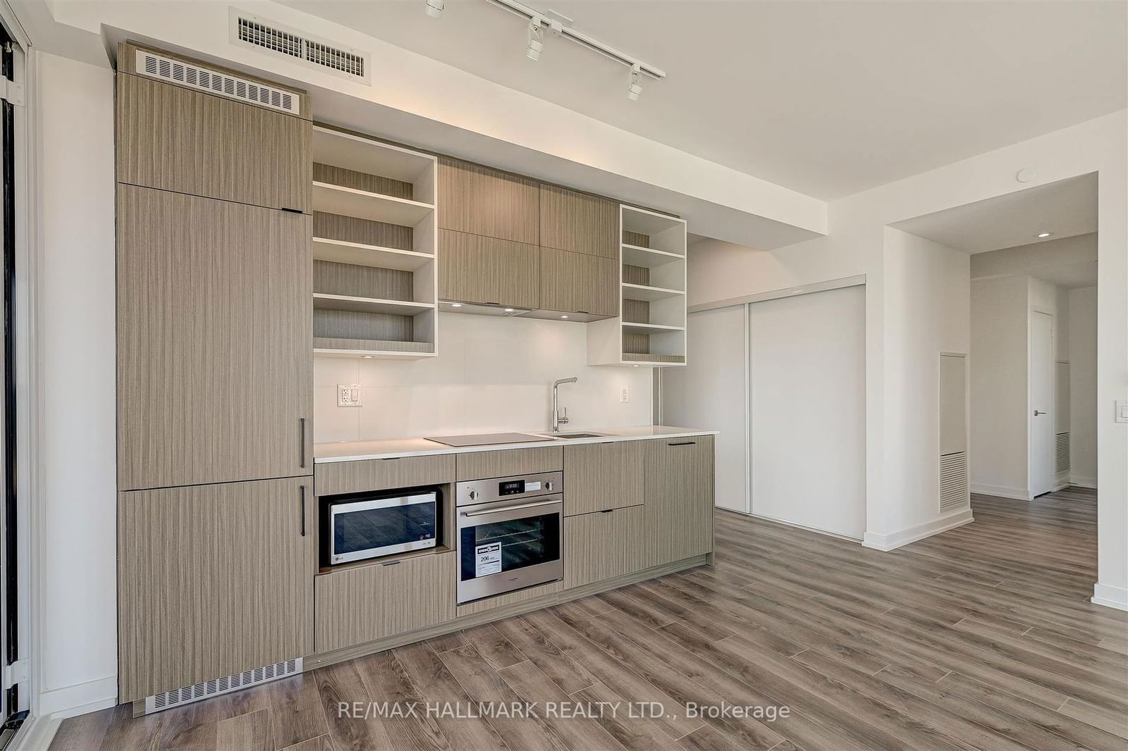 20 Edward St, unit 2603 for rent