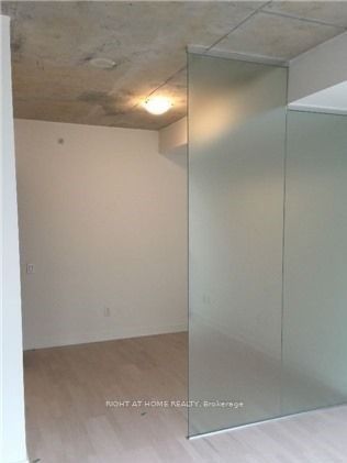 629 King St W, unit 328 for rent