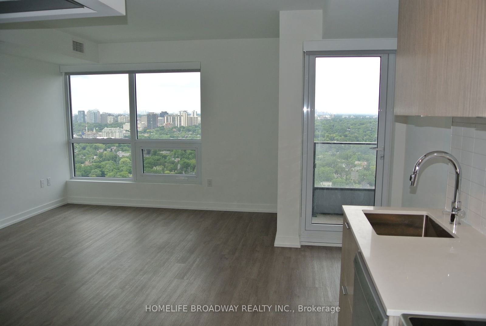 395 Bloor St E, unit 3206 for sale