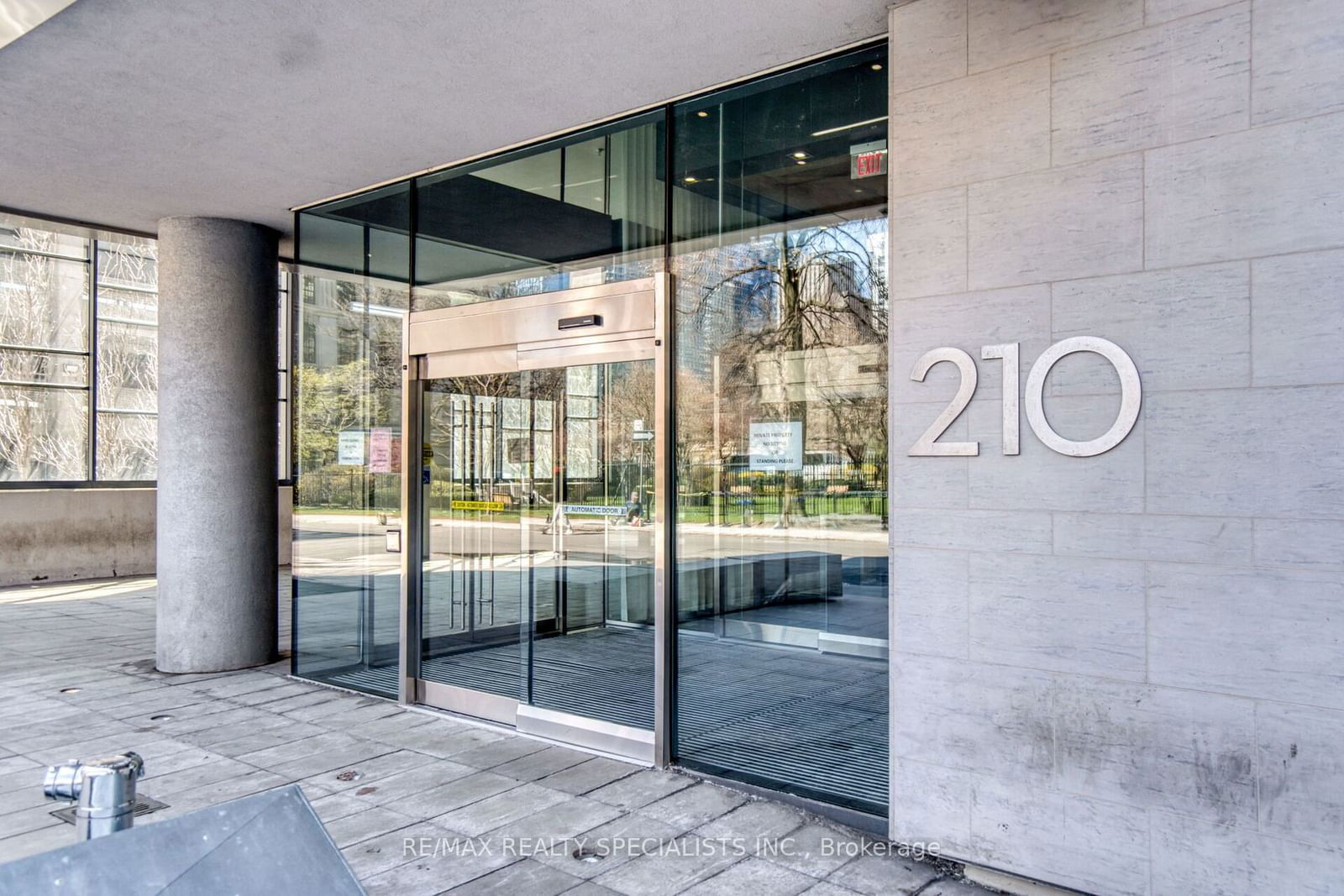 210 Simcoe St, unit 605 for sale - image #4