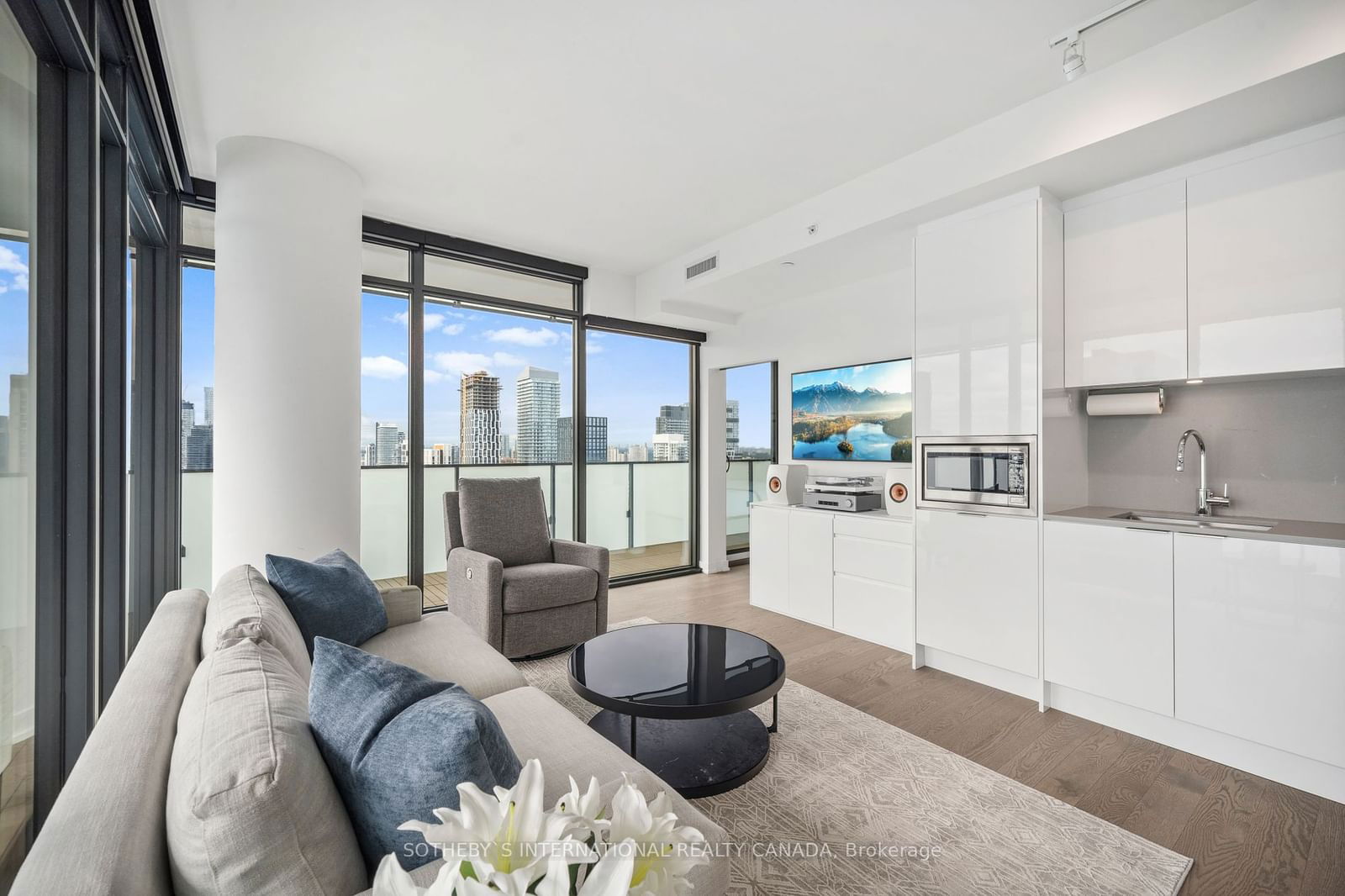 20 Lombard St, unit 3411 for sale - image #7