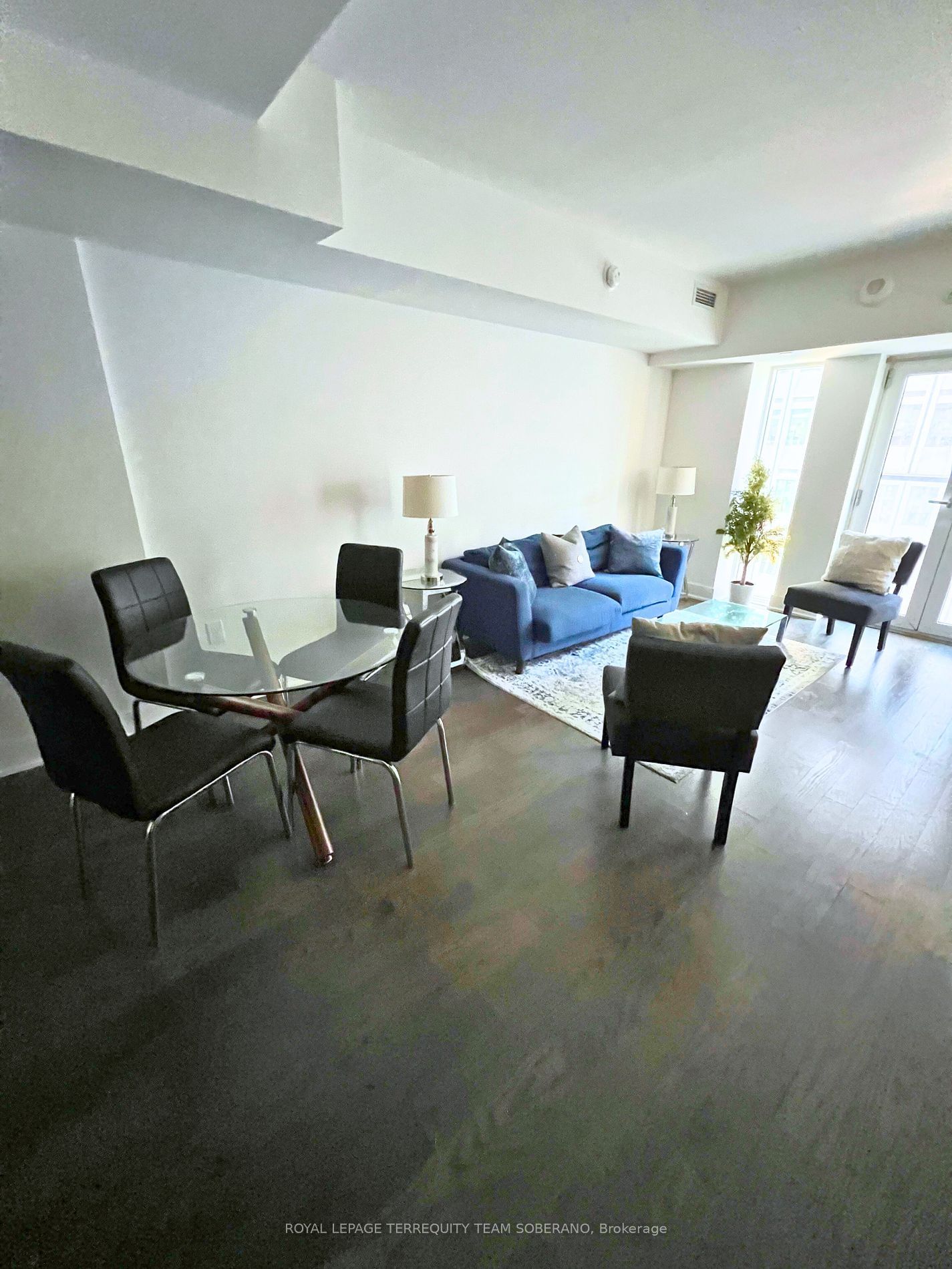 955 Bay St, unit 817 for rent - image #9