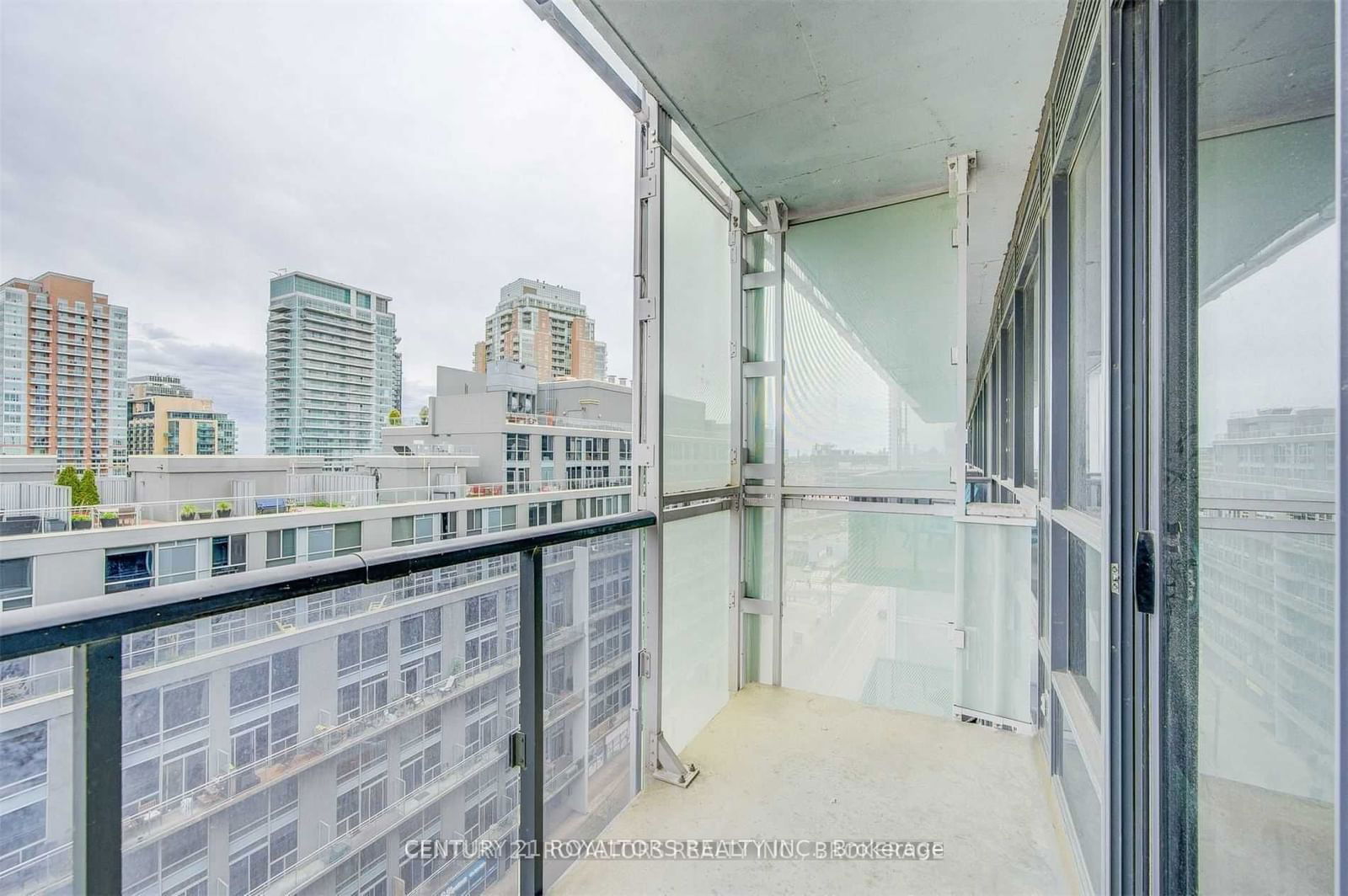 1030 King St, unit 916 for sale - image #28