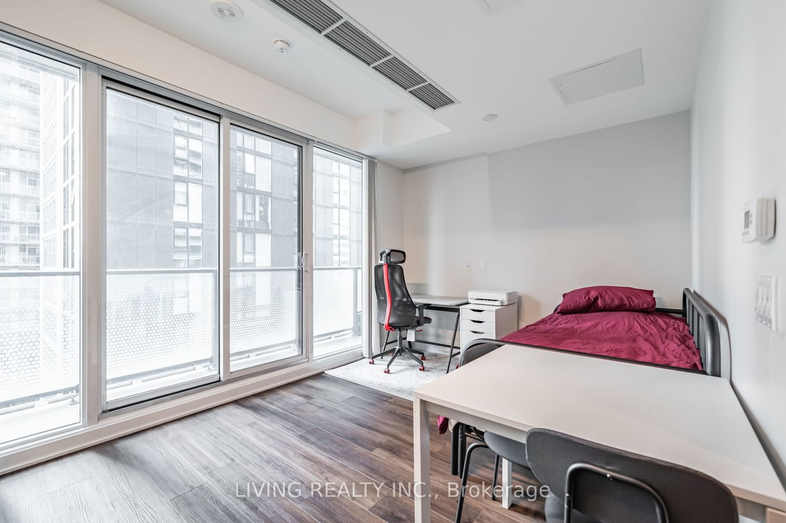 115 Blue Jays Way, unit 1608 for sale - image #4