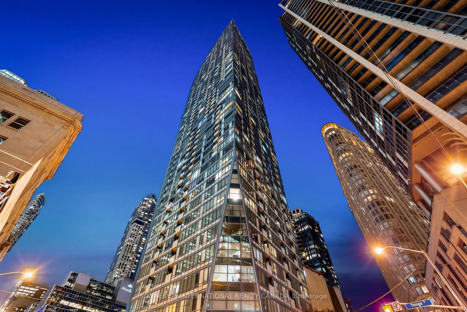 8 The Esplanade, unit 5302 for rent