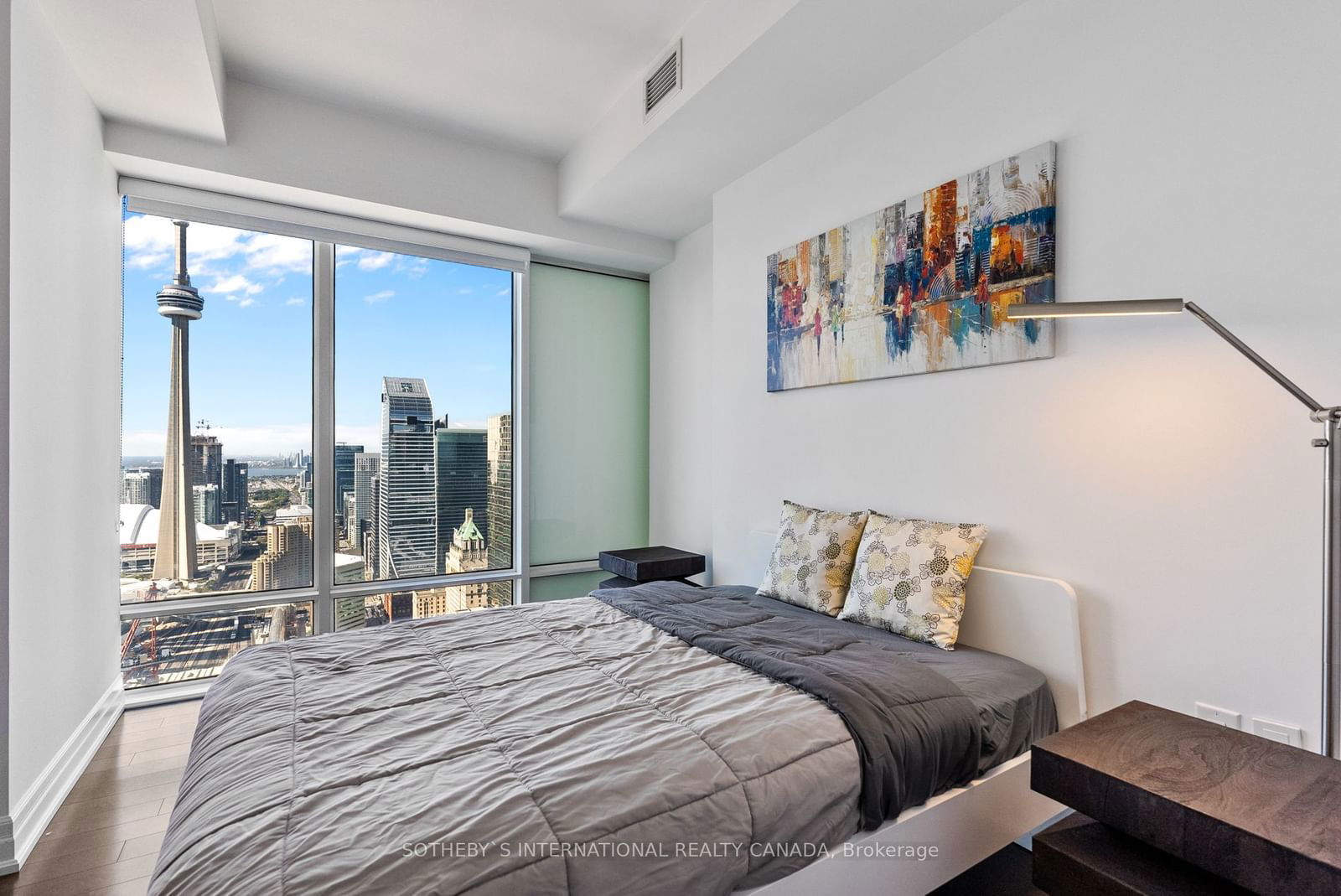 8 The Esplanade, unit 5302 for rent