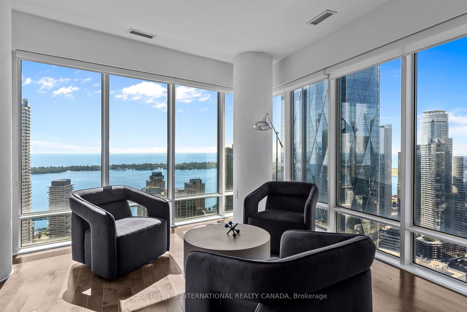 8 The Esplanade, unit 5302 for rent