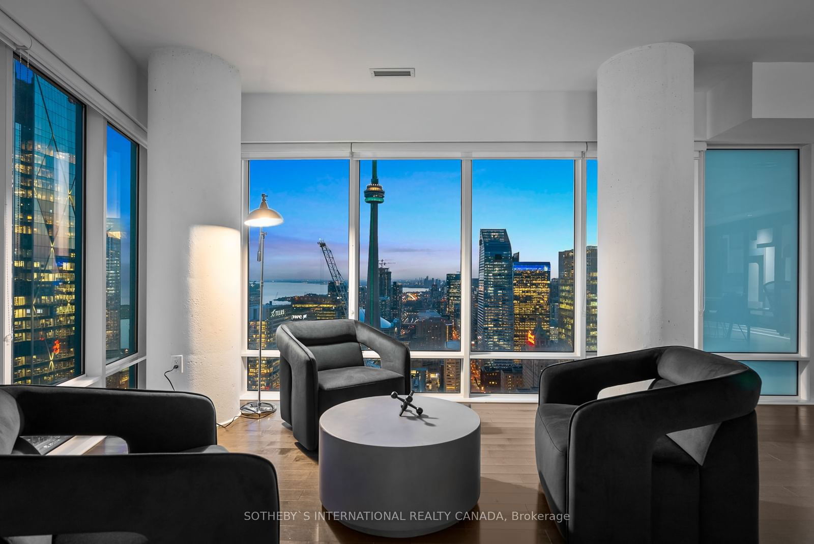 8 The Esplanade, unit 5302 for rent