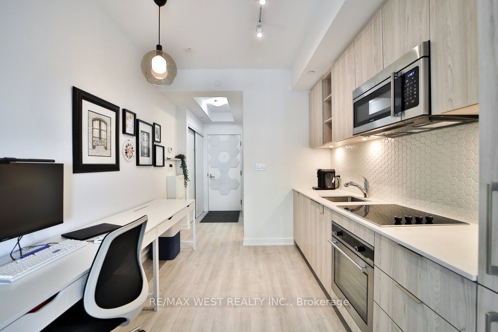 50 Ordnance St, unit 2903 for sale - image #10