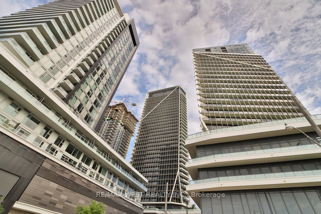 50 Ordnance St, unit 2903 for sale