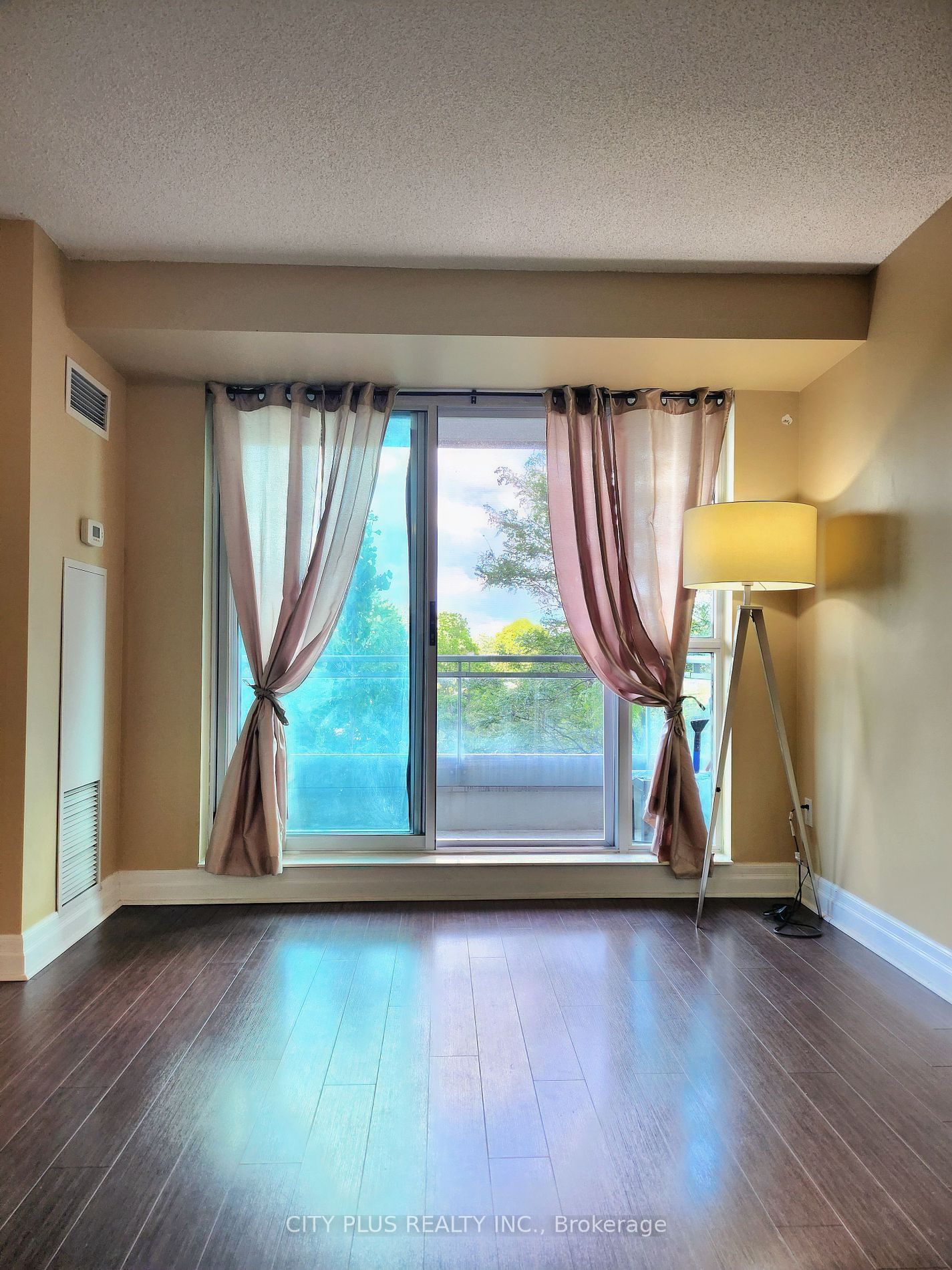 188 Doris Ave, unit 411 for sale - image #4