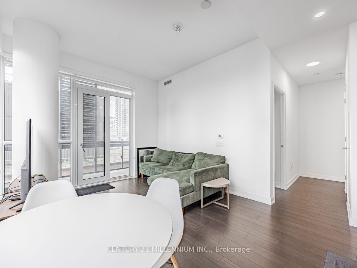 39 Roehampton Ave, unit 1203 for sale - image #11