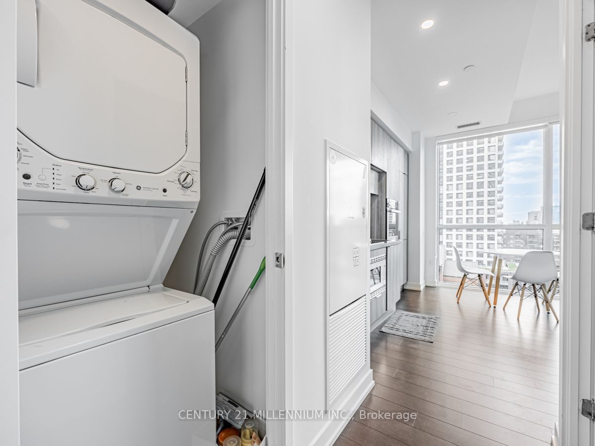 39 Roehampton Ave, unit 1203 for sale - image #21