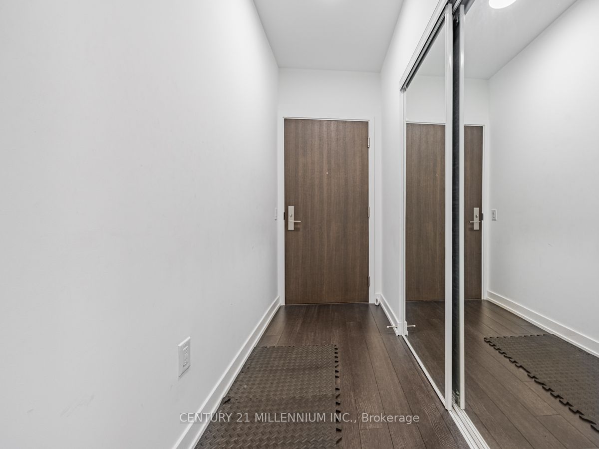 39 Roehampton Ave, unit 1203 for sale - image #3