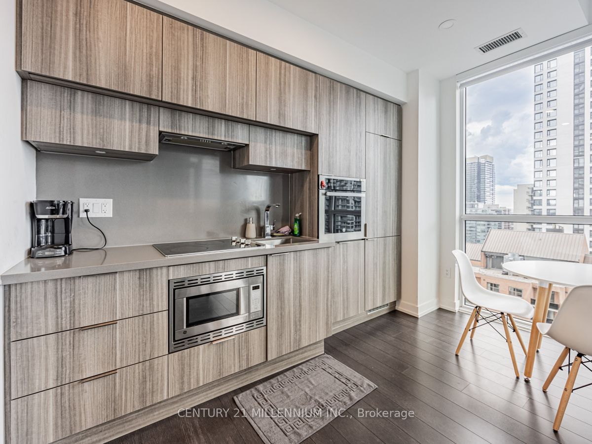 39 Roehampton Ave, unit 1203 for sale - image #5