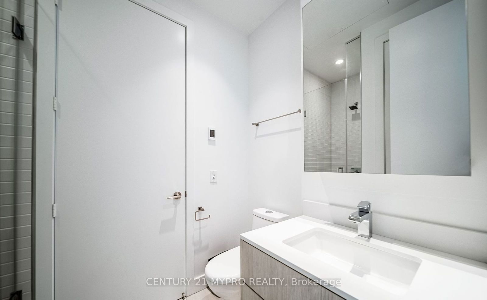 7 Grenville St, unit 6003 for rent - image #6