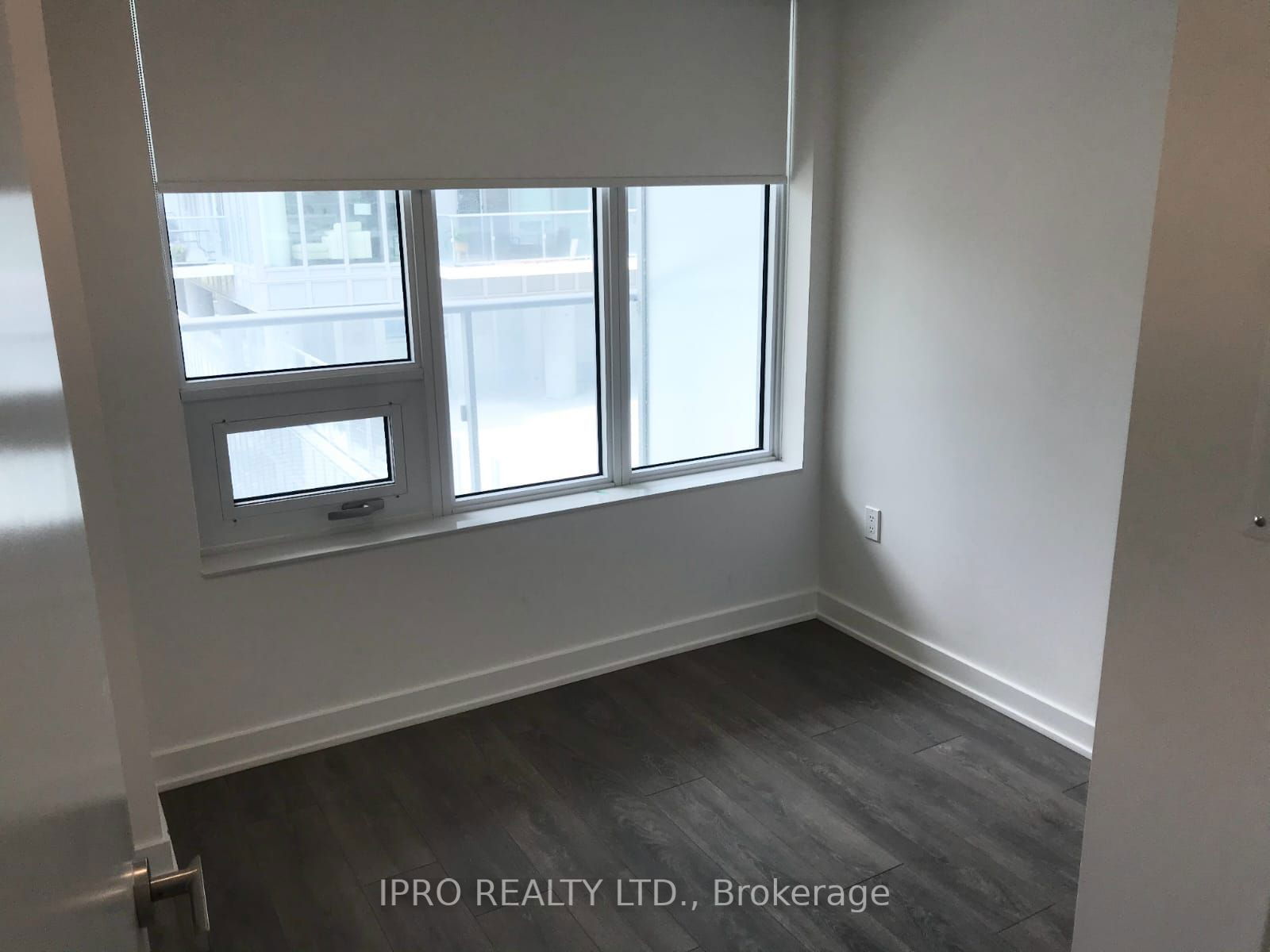 195 Redpath Ave, unit 712 for rent - image #17