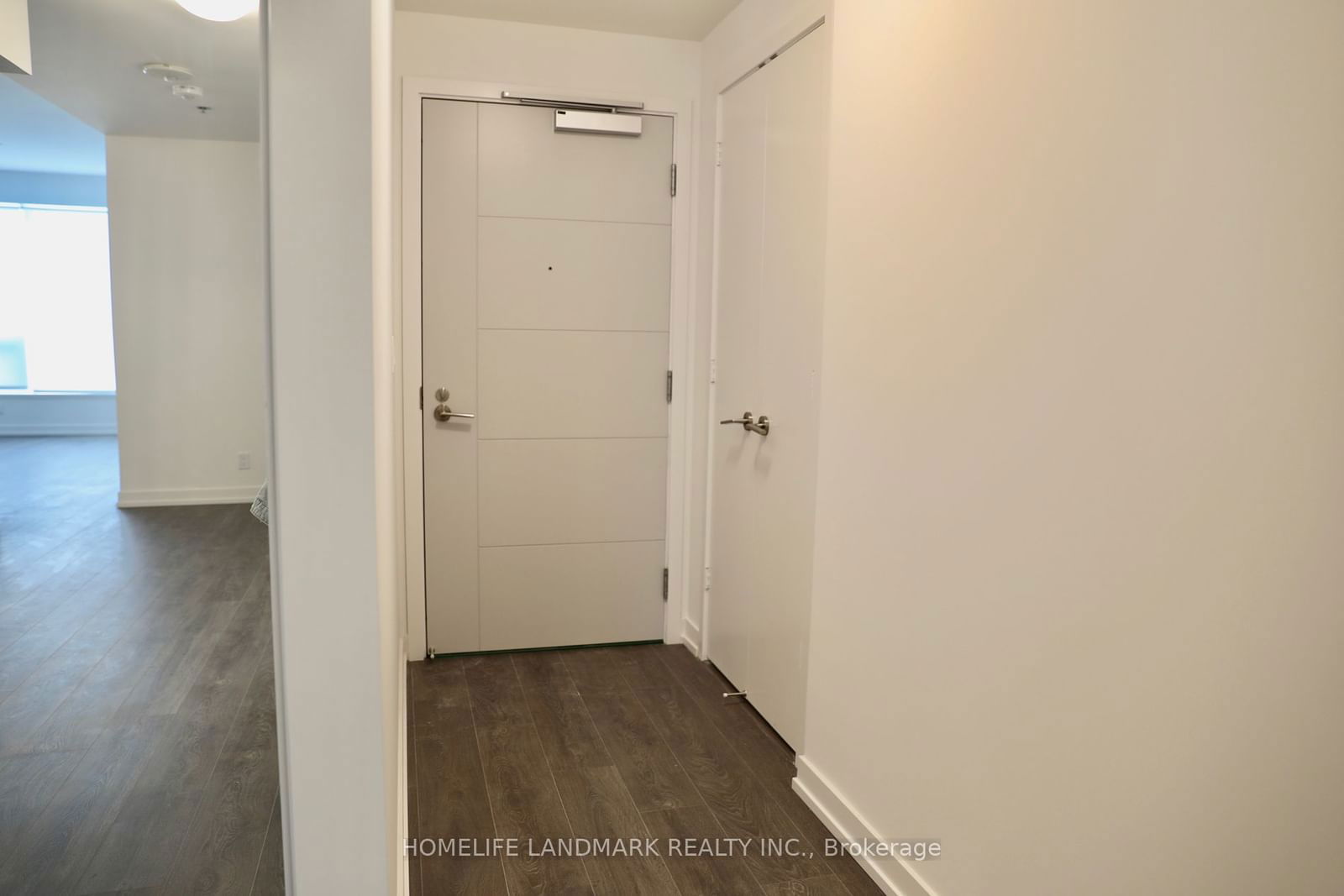 203 College St, unit 507 for rent - image #2