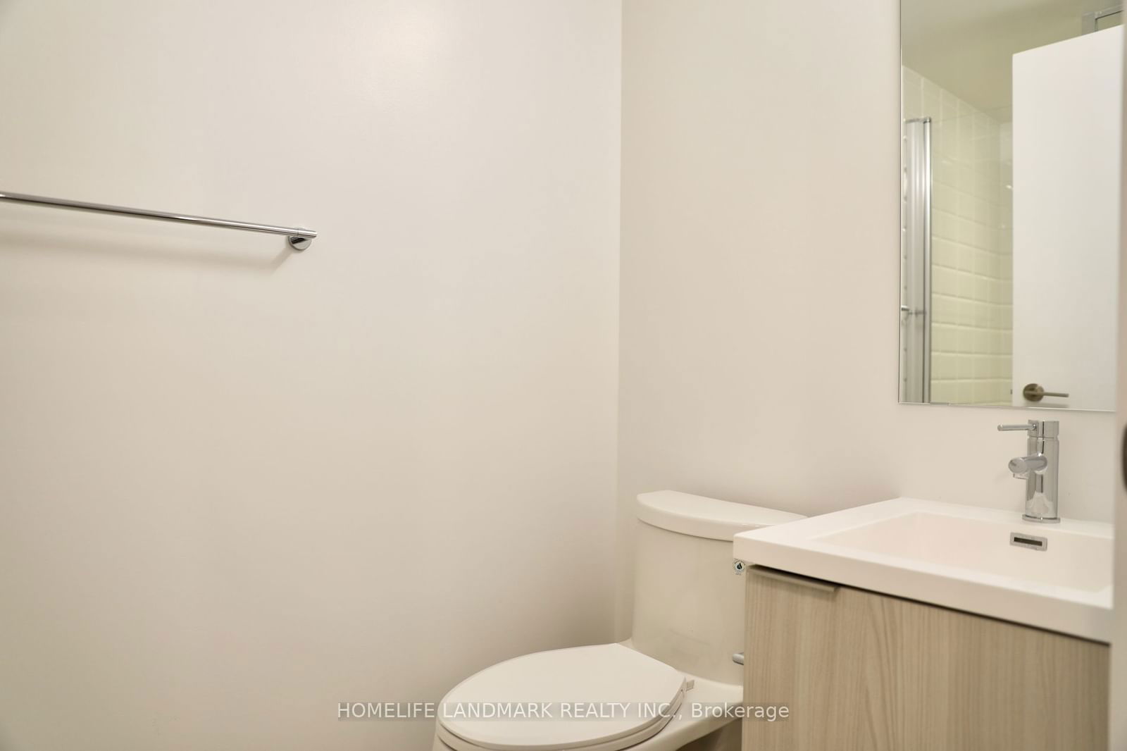 203 College St, unit 507 for rent - image #9