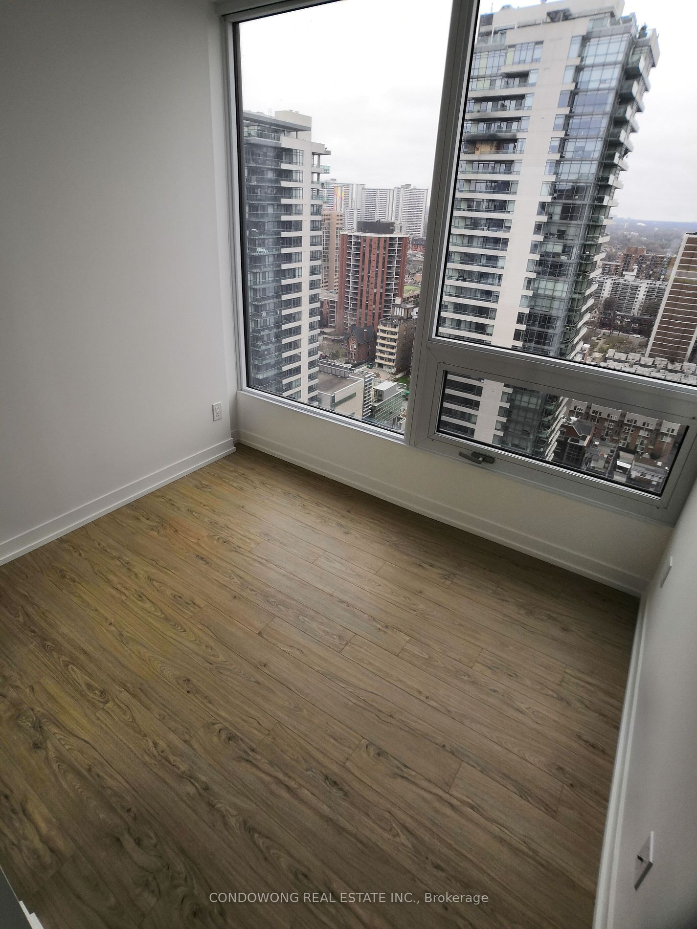 85 Wood St, unit 2716 for rent - image #11