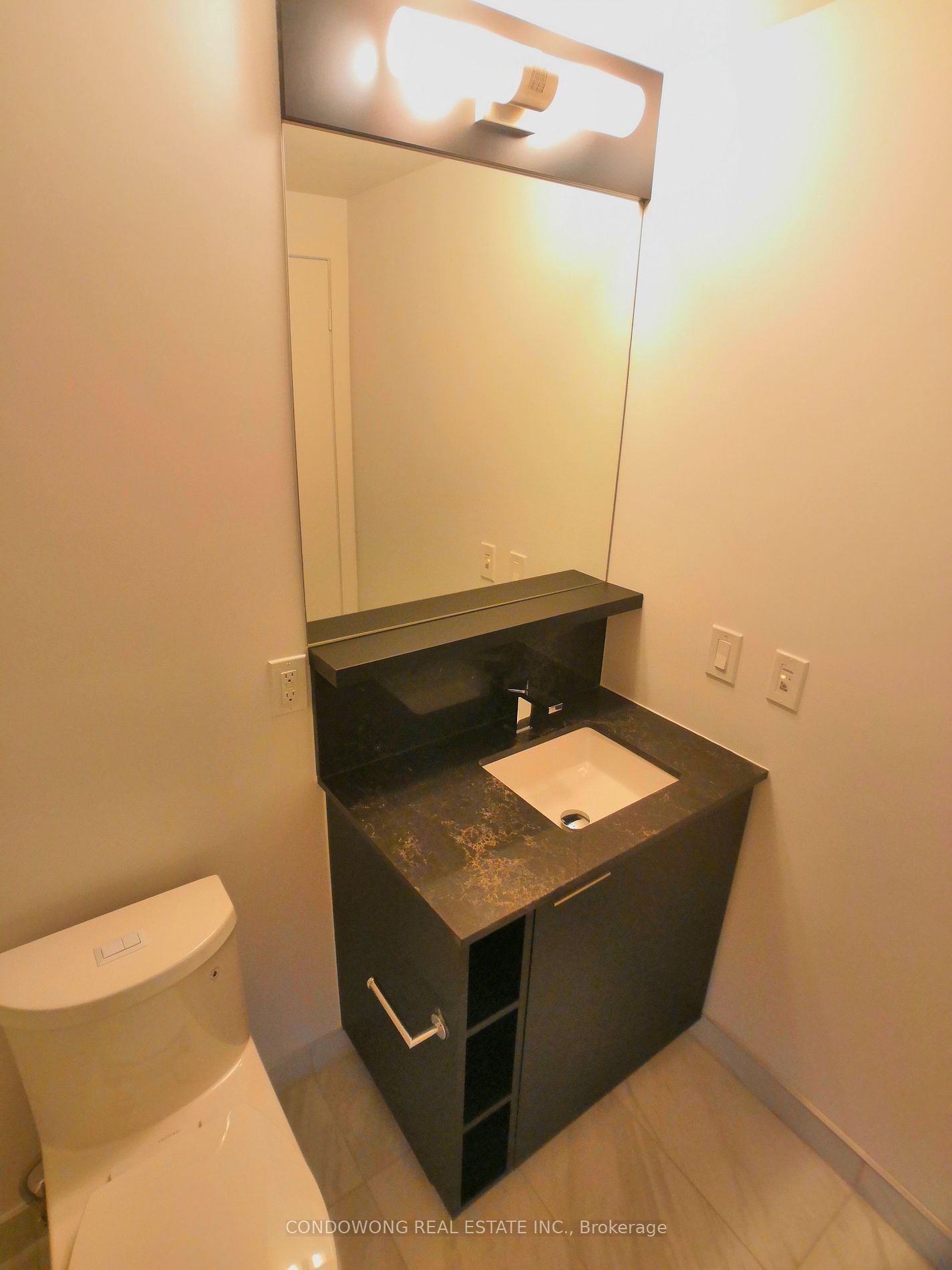 85 Wood St, unit 2716 for rent - image #8