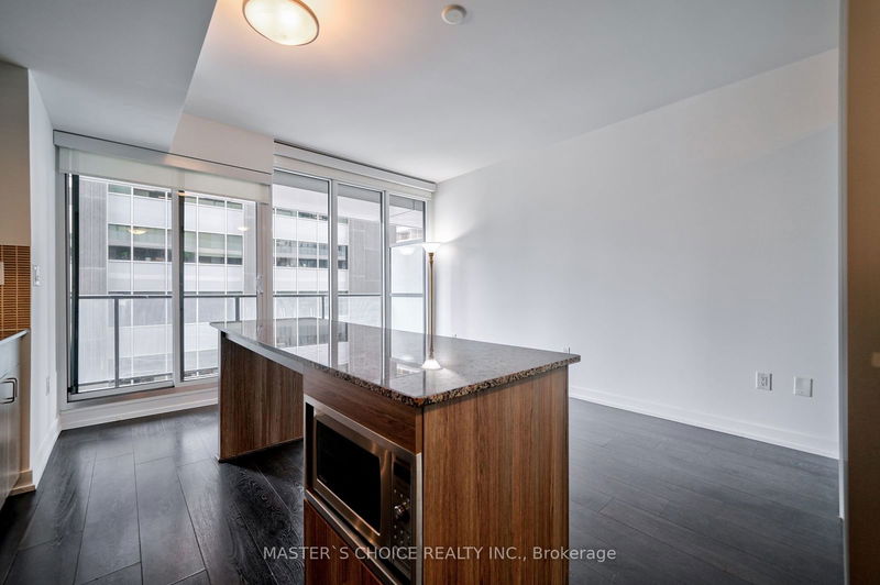 426 University Ave, unit 2307 for sale - image #1