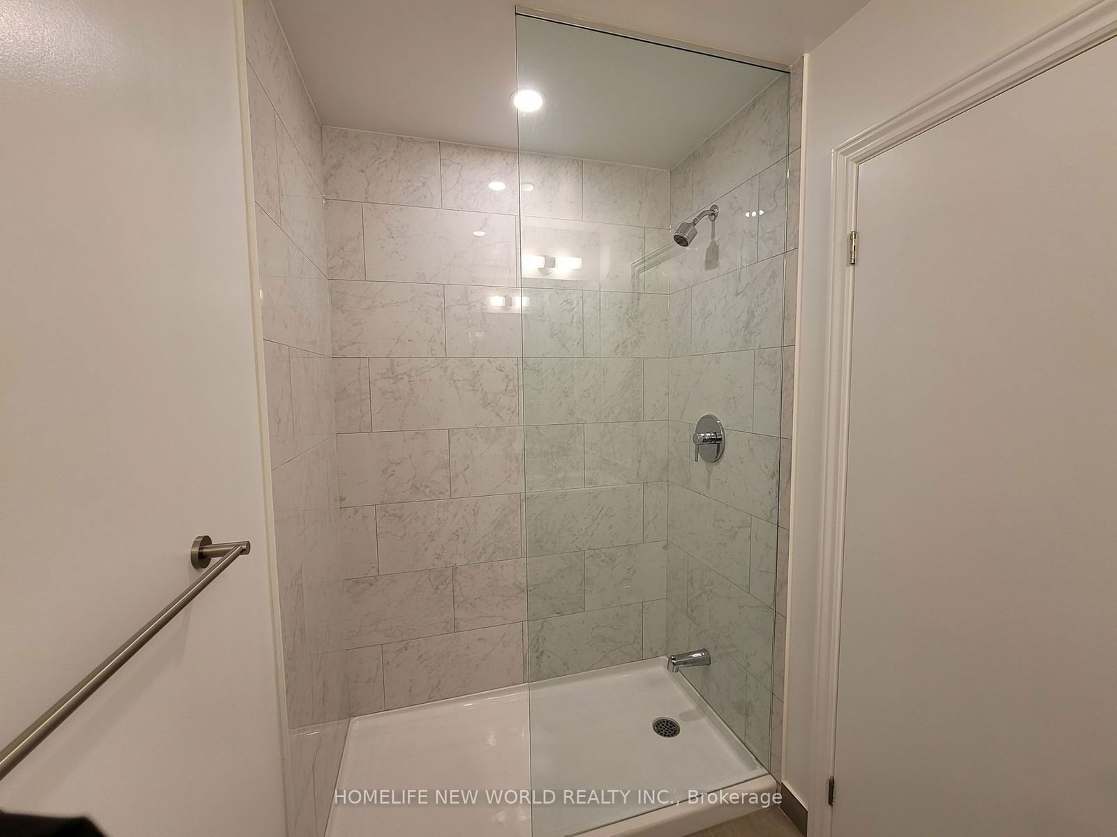 32 Forest Manor Rd, unit 1306 for rent - image #7