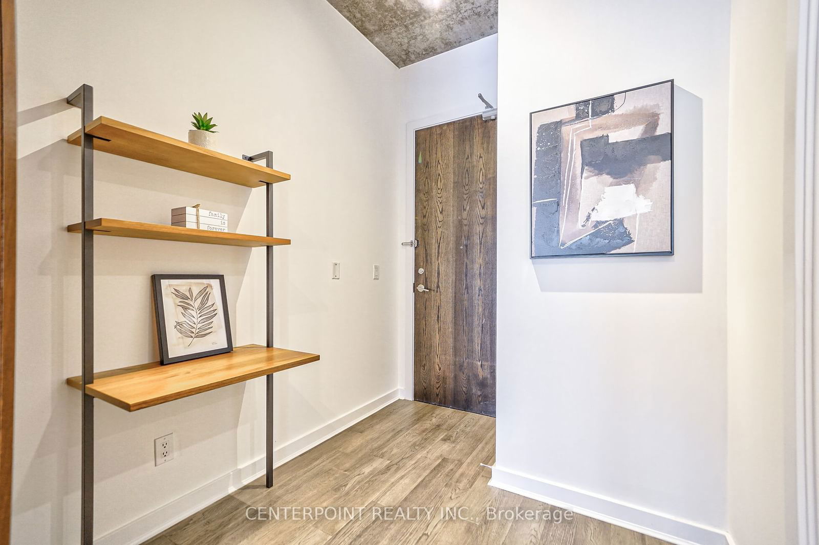 19 Brant St, unit 301 for sale