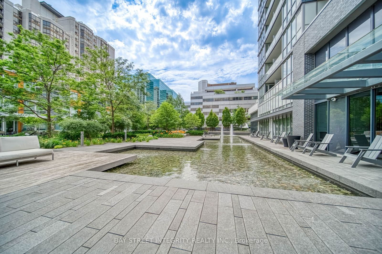 88 Sheppard Ave E, unit TH 5 for sale