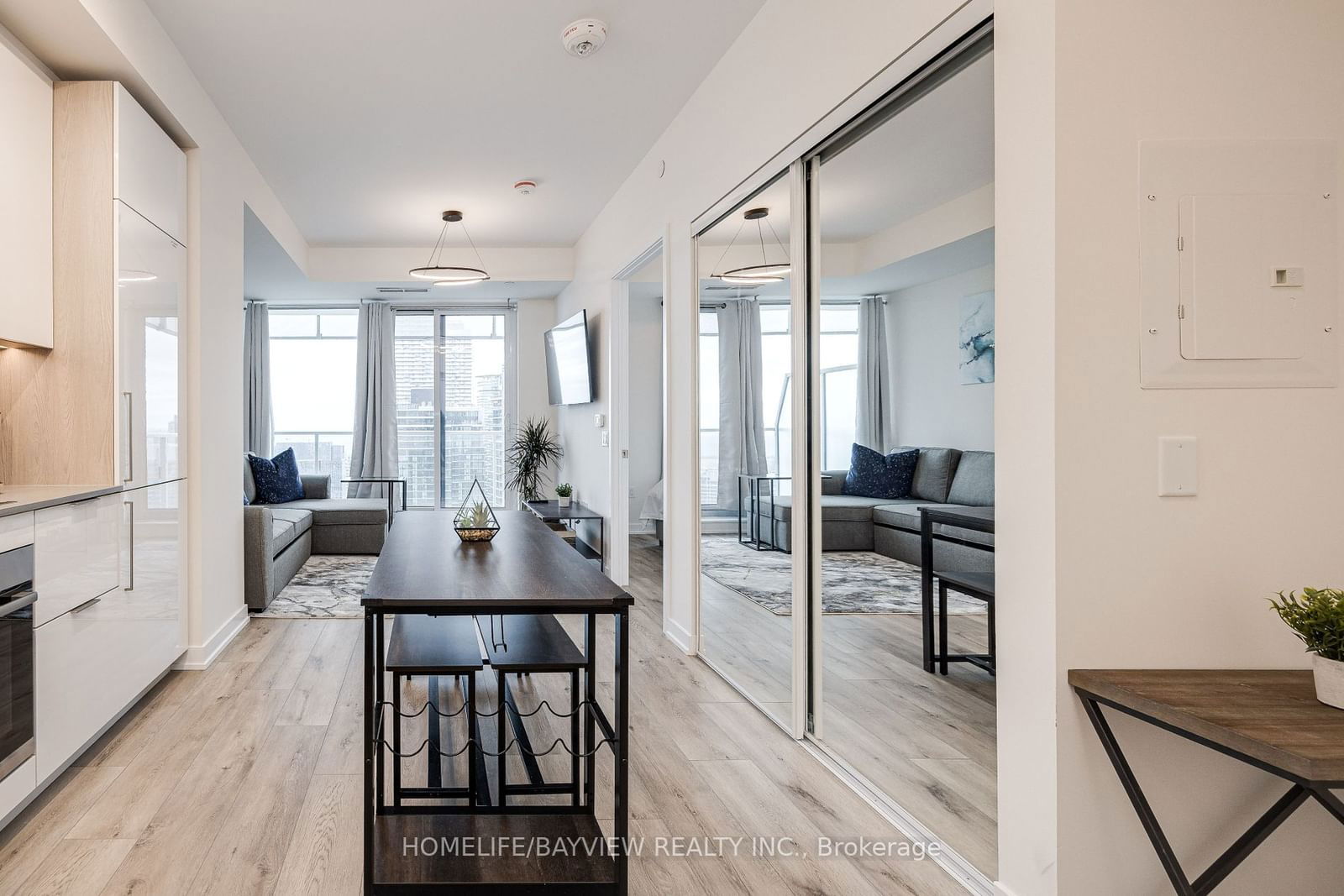 28 Freeland St, unit 4703 for rent - image #5