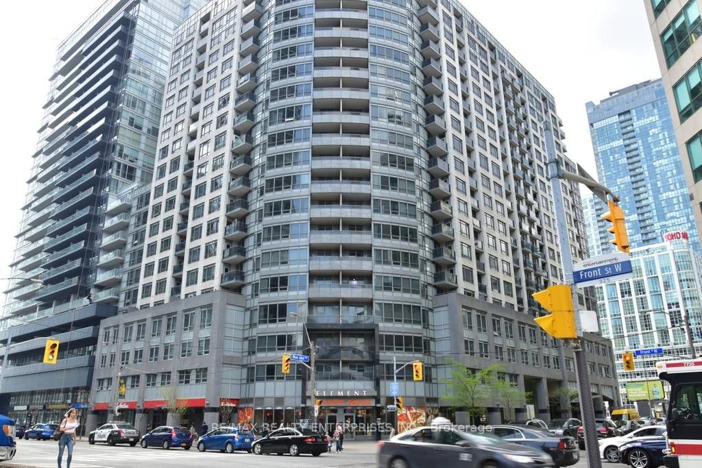 20 Blue Jays Way, unit 517 for rent - image #2