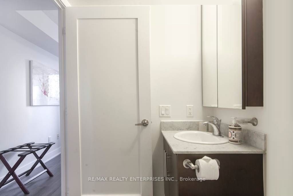 20 Blue Jays Way, unit 517 for rent - image #20