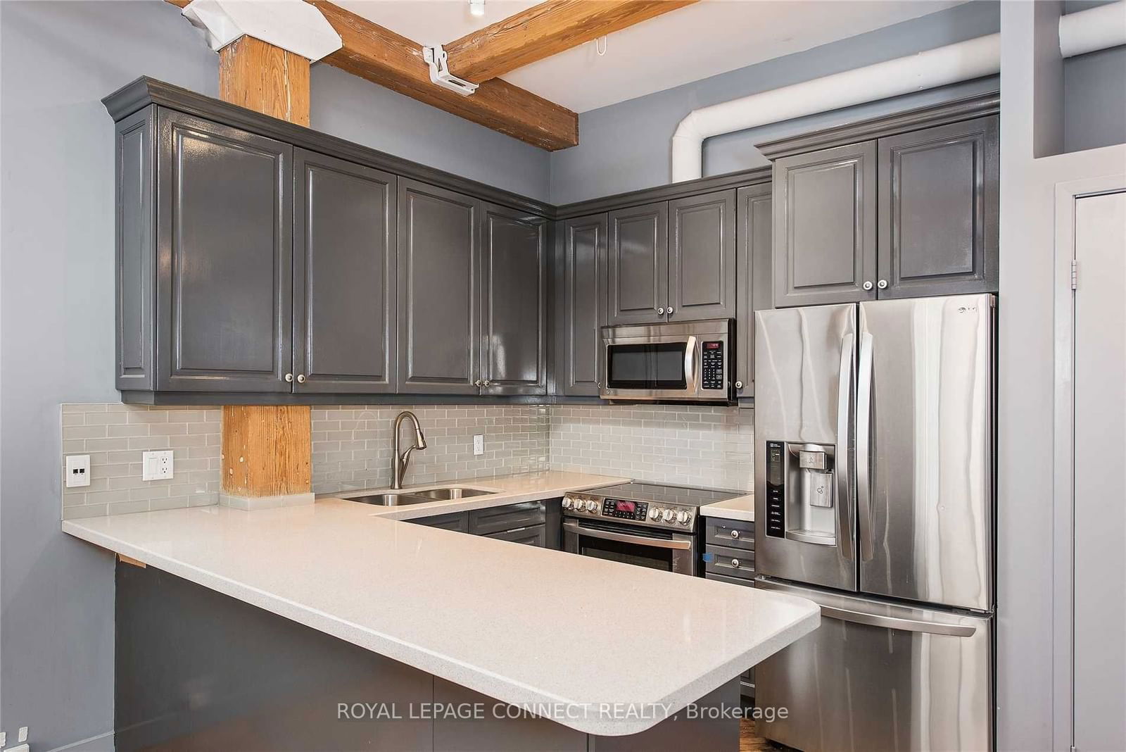 90 Sherbourne St, unit 305 for rent - image #10