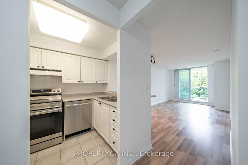 398 Eglinton Ave E, unit 603 for sale - image #1