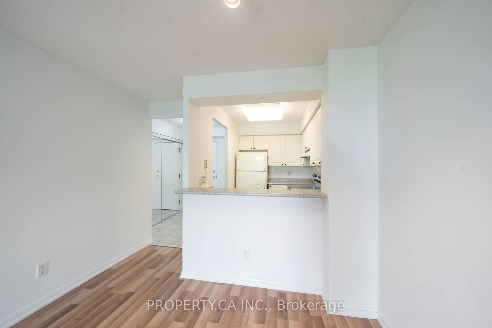 398 Eglinton Ave E, unit 603 for sale - image #6