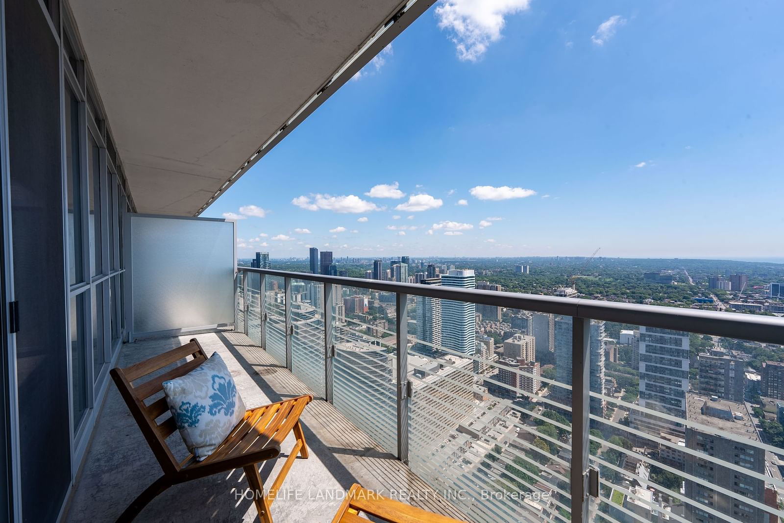 386 Yonge St, unit 5104 for sale - image #17